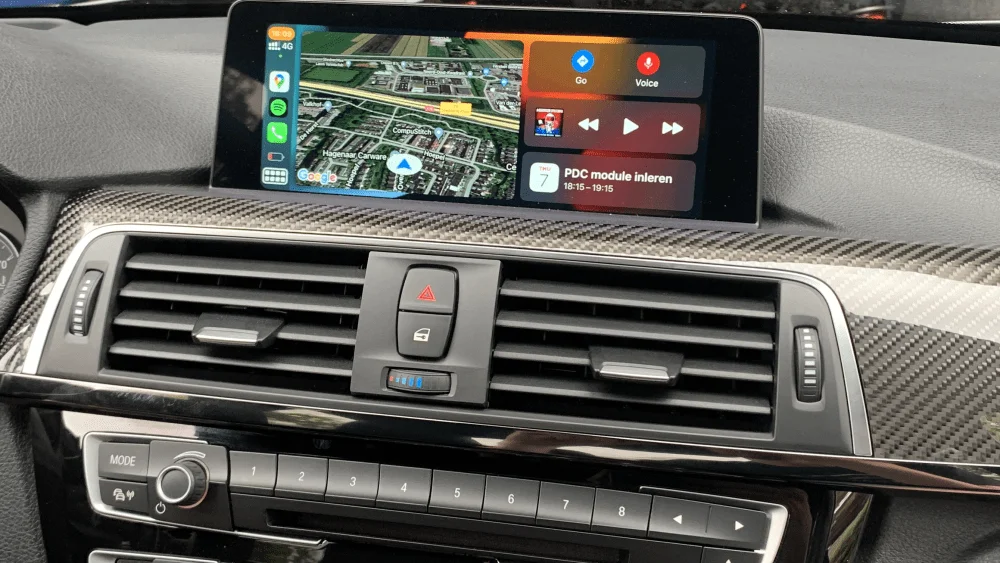 BMW-F80-carplay-1000x563-min.png